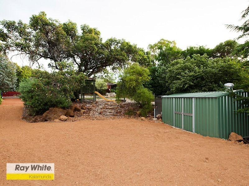 161 Railway Road, Gooseberry Hill WA 6076