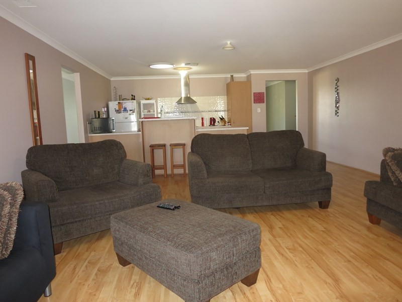 15 Citriadora Avenue, High Wycombe WA 6057