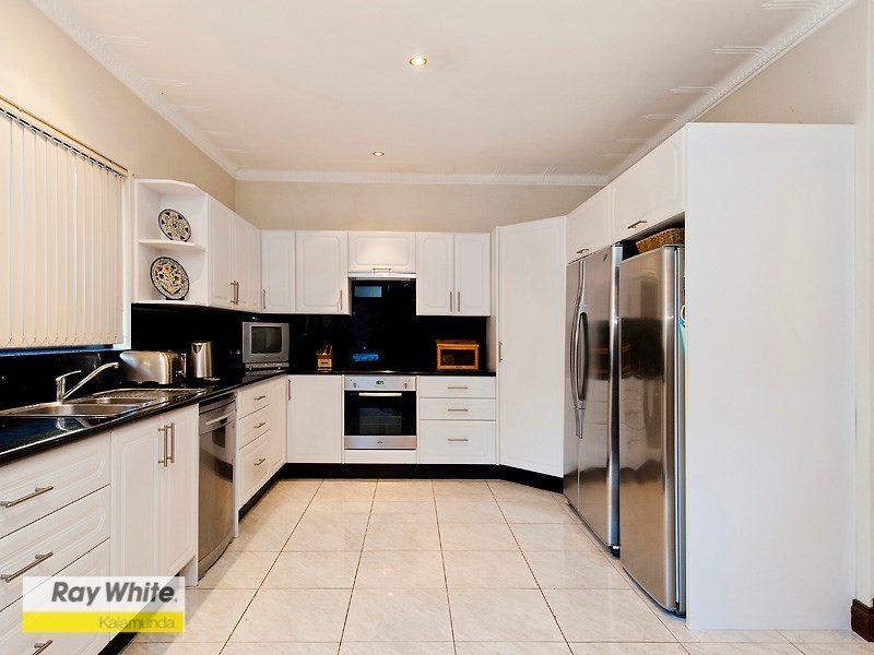 10 Salicina Garden, Roleystone WA 6111