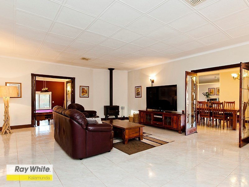 10 Salicina Garden, Roleystone WA 6111