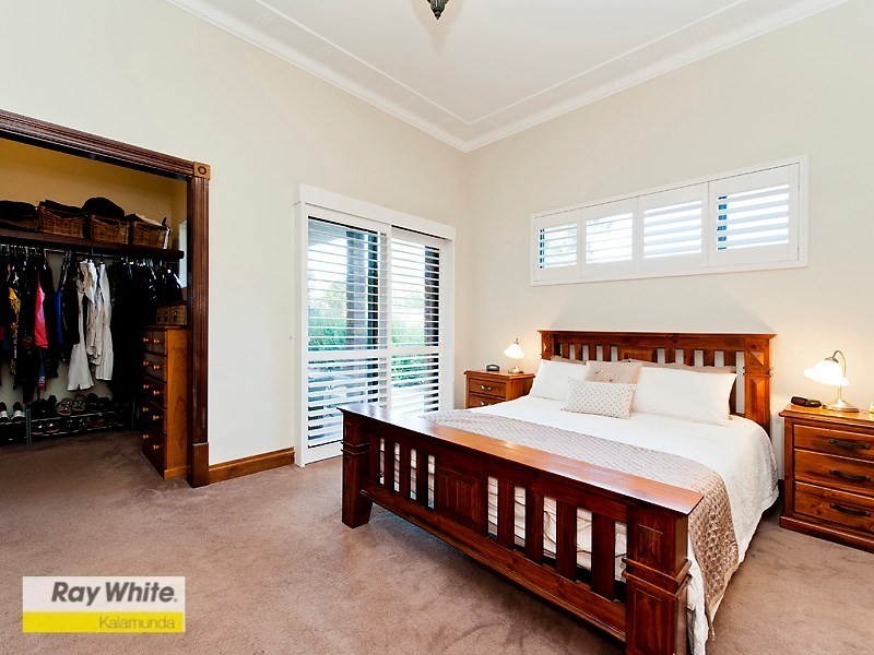 10 Salicina Garden, Roleystone WA 6111