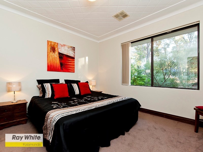 10 Salicina Garden, Roleystone WA 6111