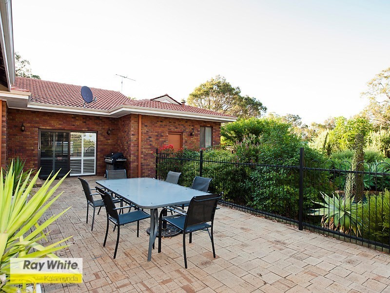 10 Salicina Garden, Roleystone WA 6111