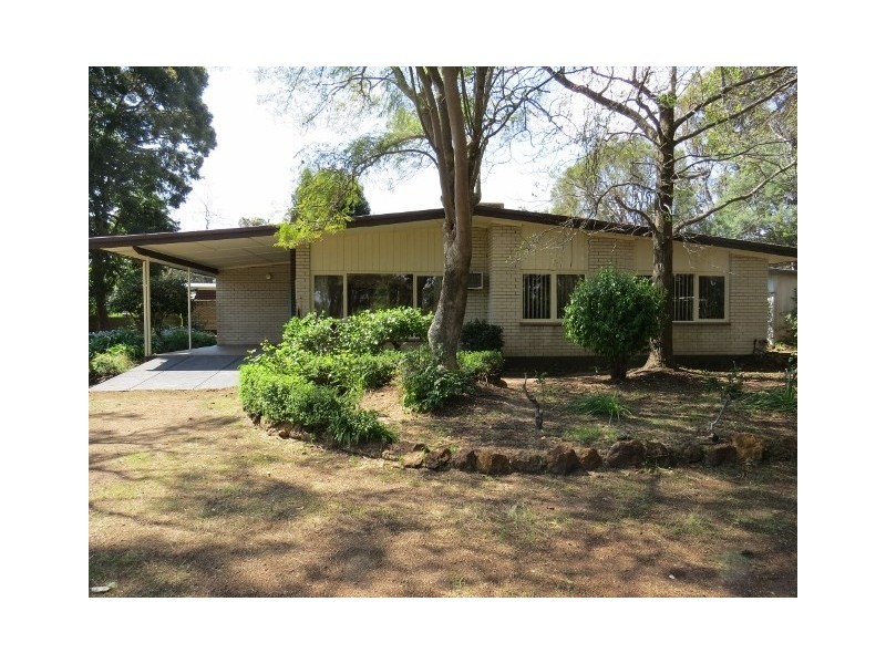 2 Lane Road, Kalamunda WA 6076