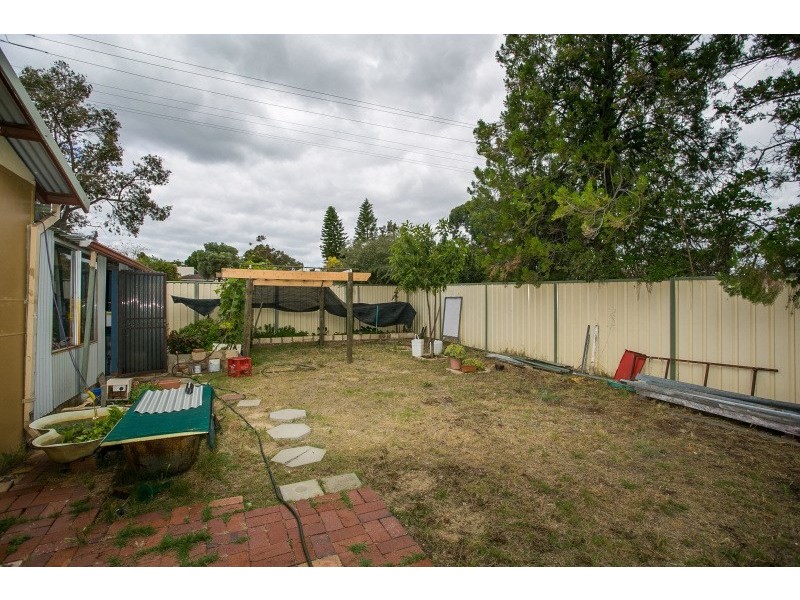 25 Cotherstone Road, Kalamunda WA 6076
