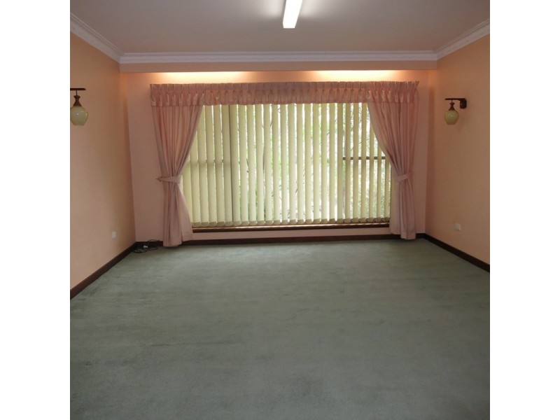 5 Grenville Road, Gooseberry Hill WA 6076