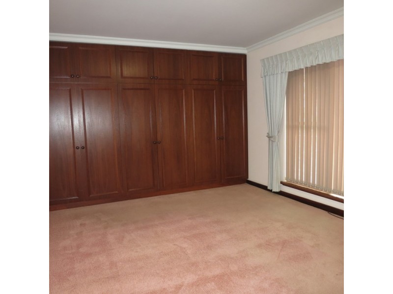 5 Grenville Road, Gooseberry Hill WA 6076