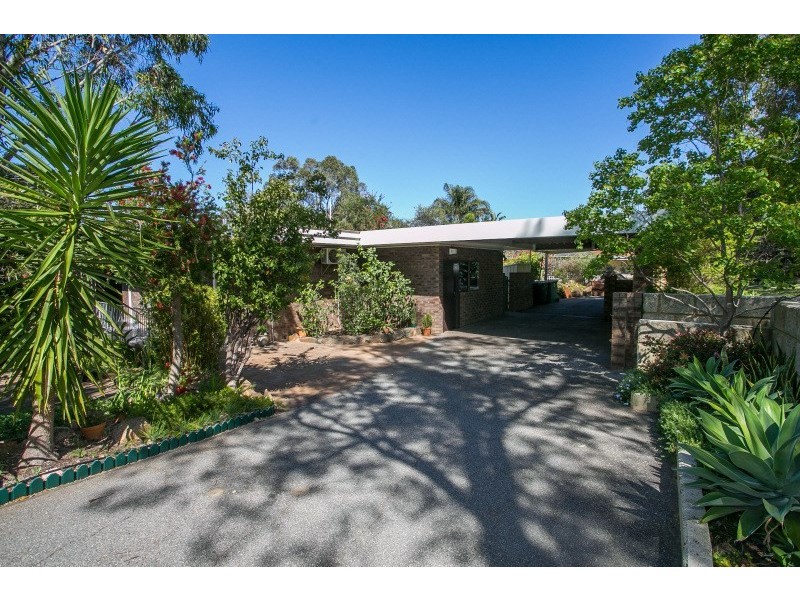 5 Grenville Road, Gooseberry Hill WA 6076