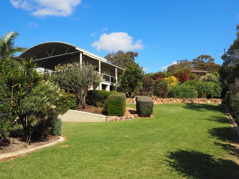 76 West Terrace, Kalamunda WA 6076