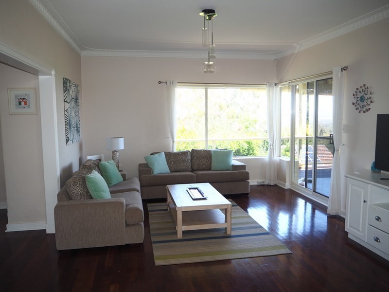 76 West Terrace, Kalamunda WA 6076