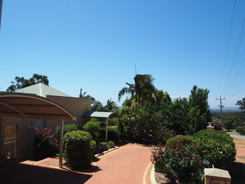 76 West Terrace, Kalamunda WA 6076