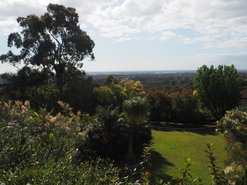 76 West Terrace, Kalamunda WA 6076