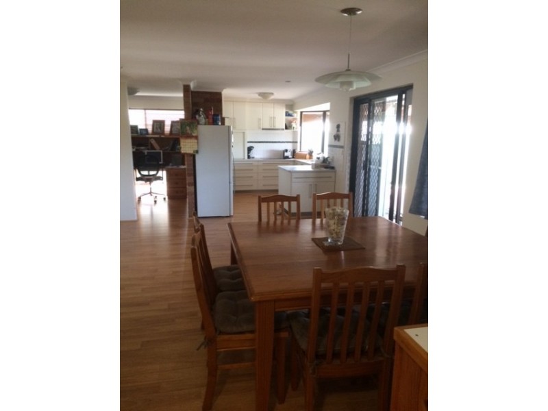 19 Ind Street, Lesmurdie WA 6076