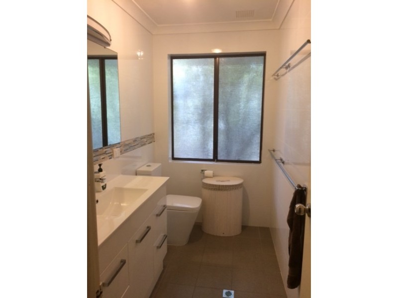 19 Ind Street, Lesmurdie WA 6076