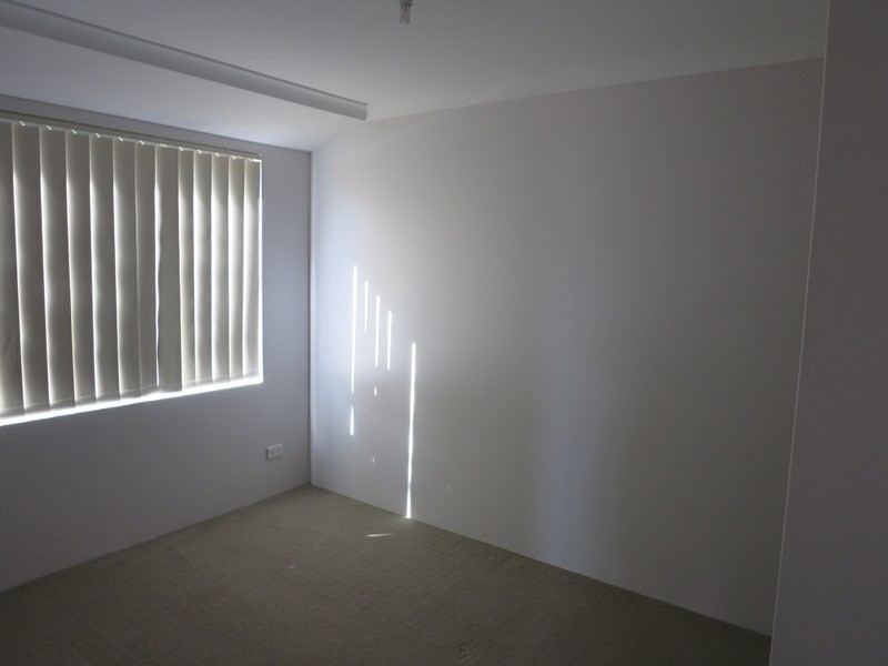 17 Cara Way, Wattle Grove WA 6107