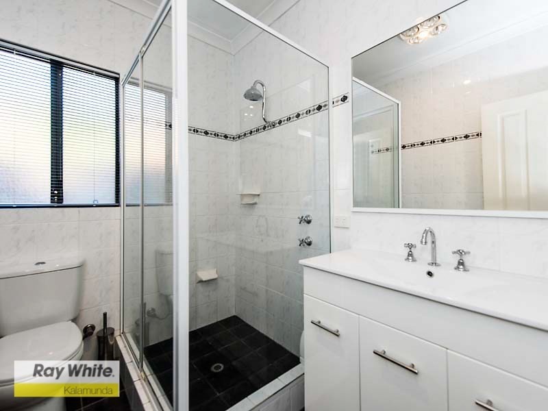 5 Jaraba Avenue, Gooseberry Hill WA 6076