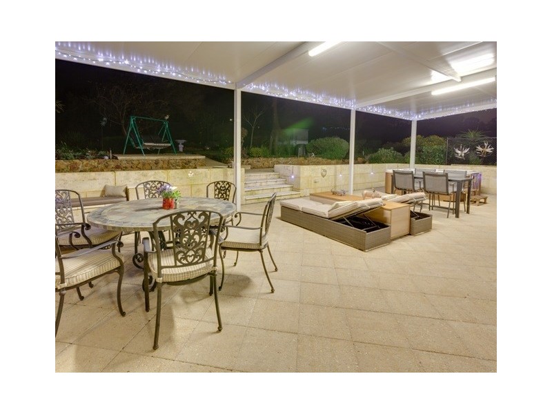 68 George Road, Lesmurdie WA 6076