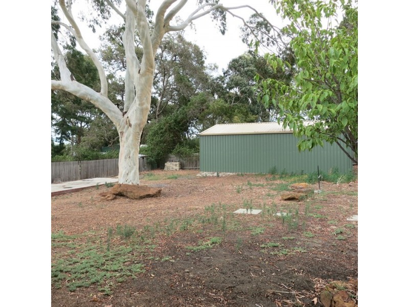 9 Crestview Crescent, Kalamunda WA 6076