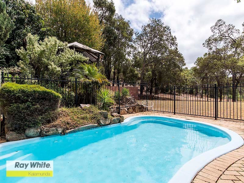 43 Scott Road, Kelmscott WA 6111