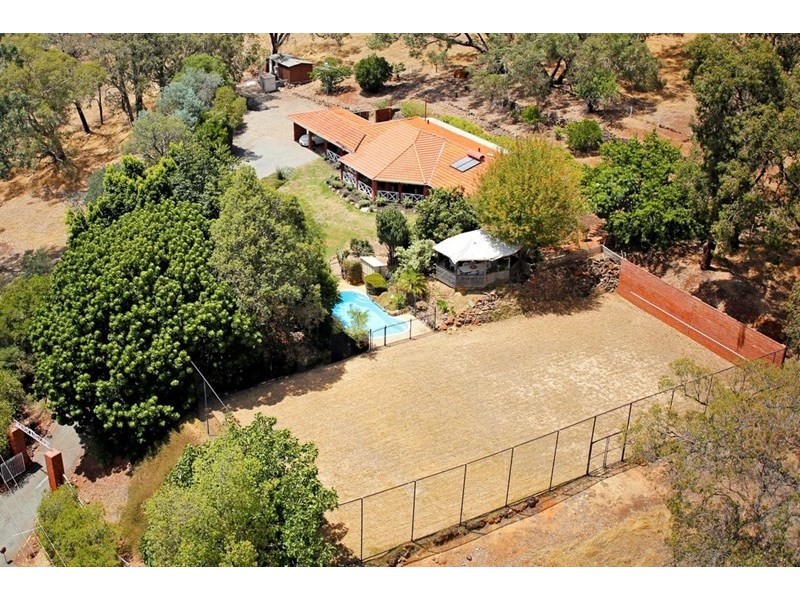 43 Scott Road, Kelmscott WA 6111