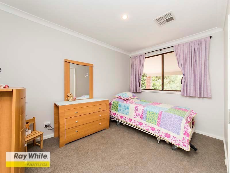 43 Scott Road, Kelmscott WA 6111