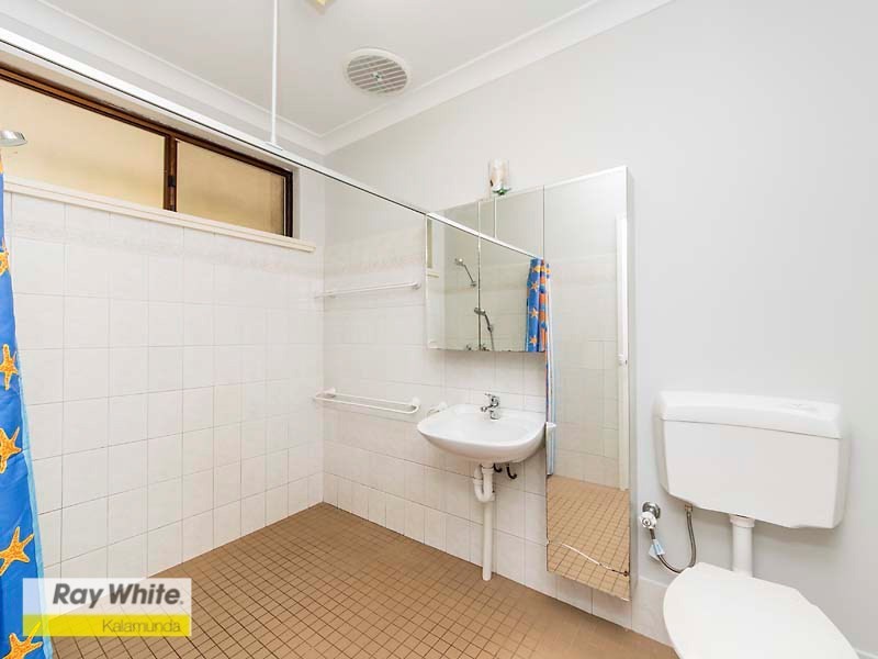 43 Scott Road, Kelmscott WA 6111