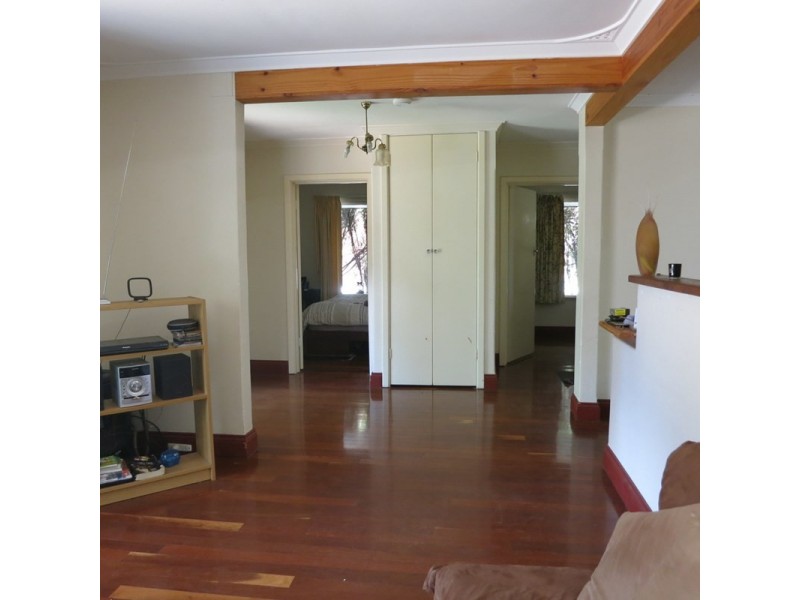 128 Canning Road, Kalamunda WA 6076