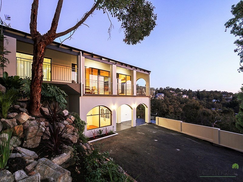 2 The Corkscrew, Gooseberry Hill WA 6076