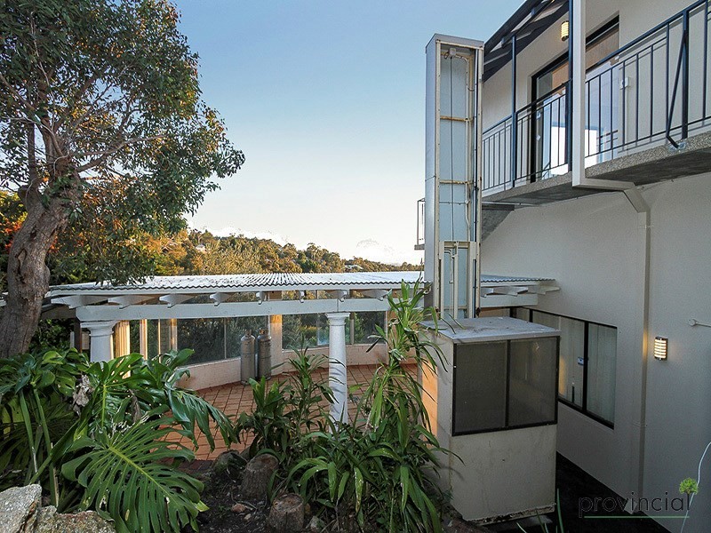 2 The Corkscrew, Gooseberry Hill WA 6076