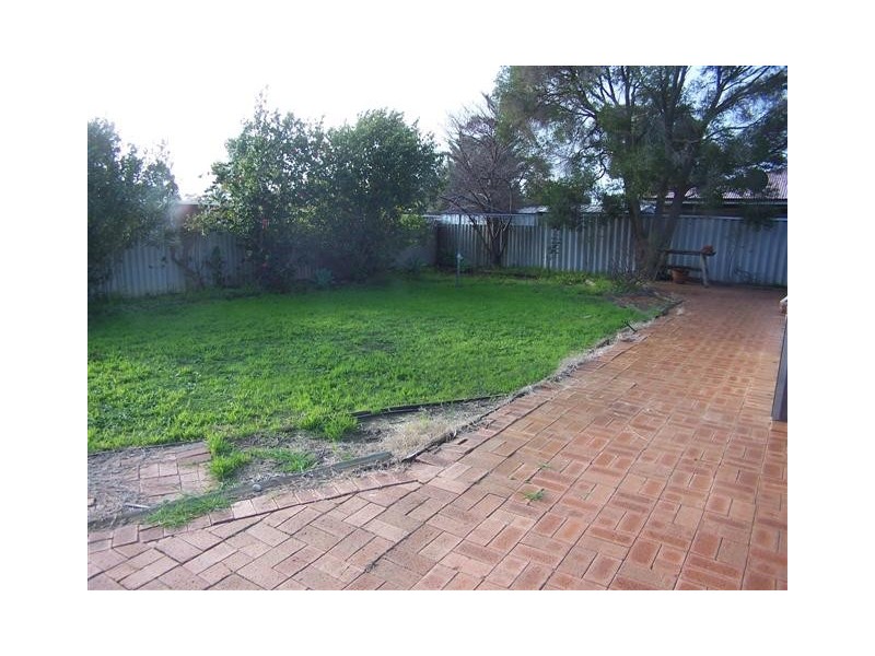 16 Ilex Way, Forrestfield WA 6058