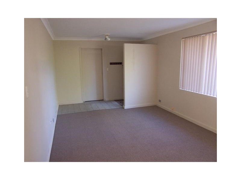 16 Ilex Way, Forrestfield WA 6058