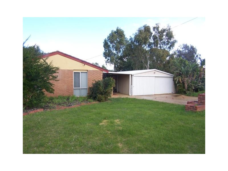 45 Pyrus Way, Forrestfield WA 6058