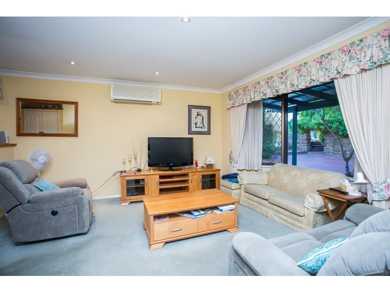 47 Armour Way, Lesmurdie WA 6076