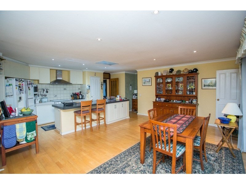 47 Armour Way, Lesmurdie WA 6076