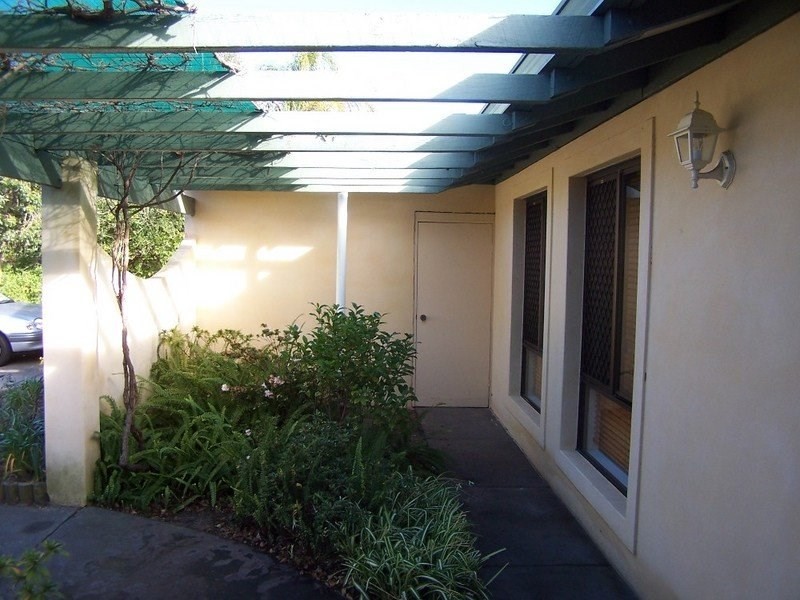 8 Sisely Road, Gooseberry Hill WA 6076