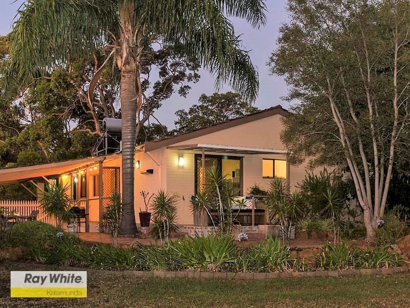 39 Coral Road, Kalamunda WA 6076