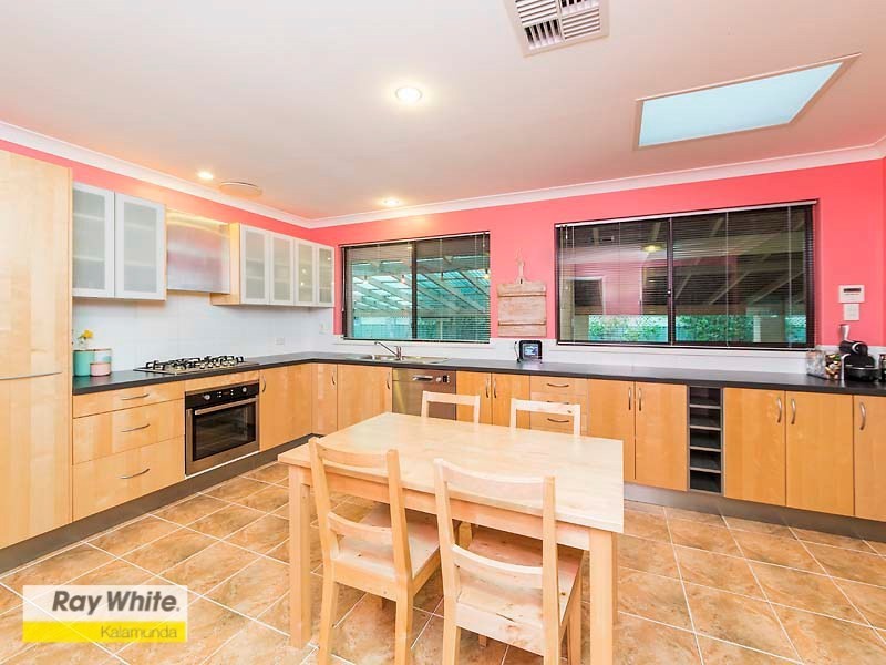 39 Coral Road, Kalamunda WA 6076