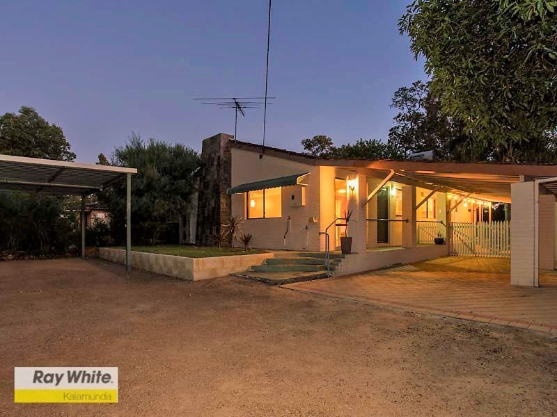 39 Coral Road, Kalamunda WA 6076