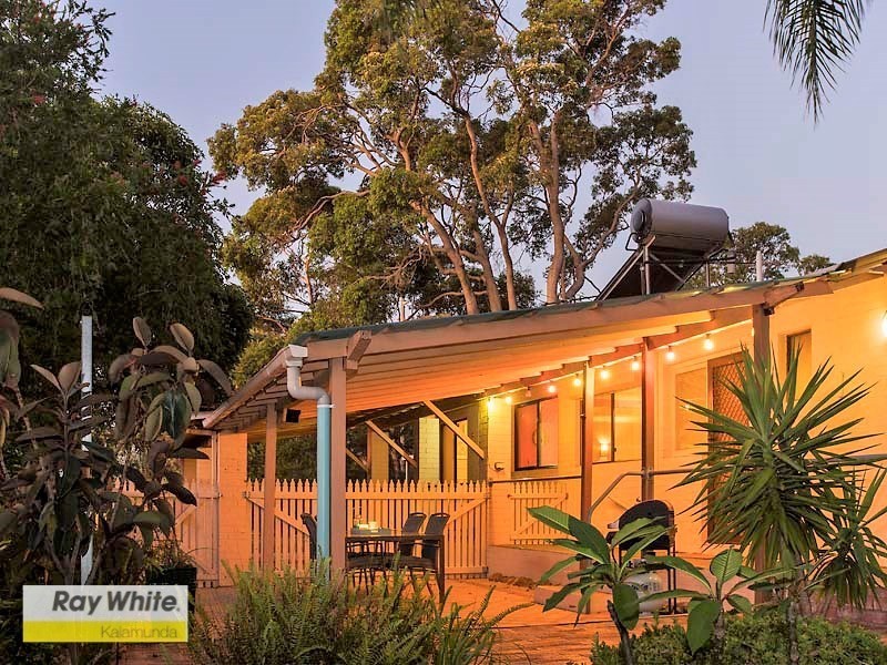 39 Coral Road, Kalamunda WA 6076