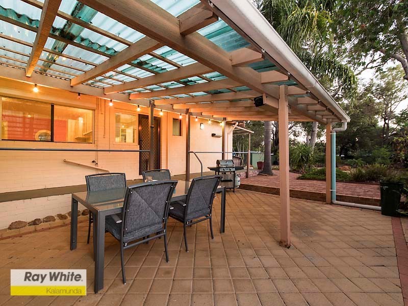 39 Coral Road, Kalamunda WA 6076