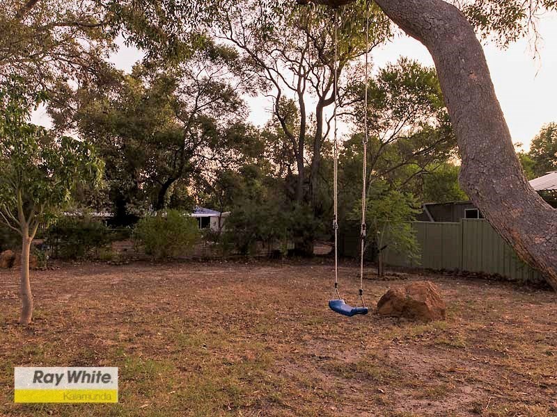 39 Coral Road, Kalamunda WA 6076