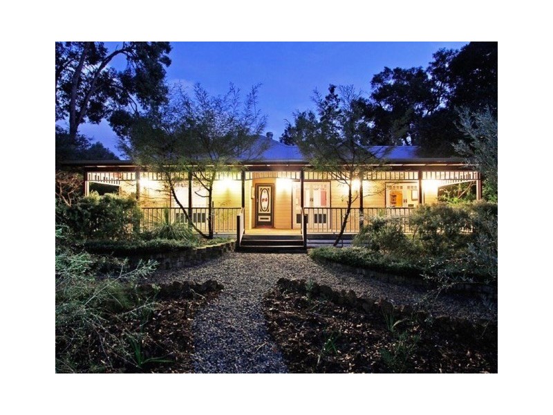 10 Tennyson Street, Gooseberry Hill WA 6076