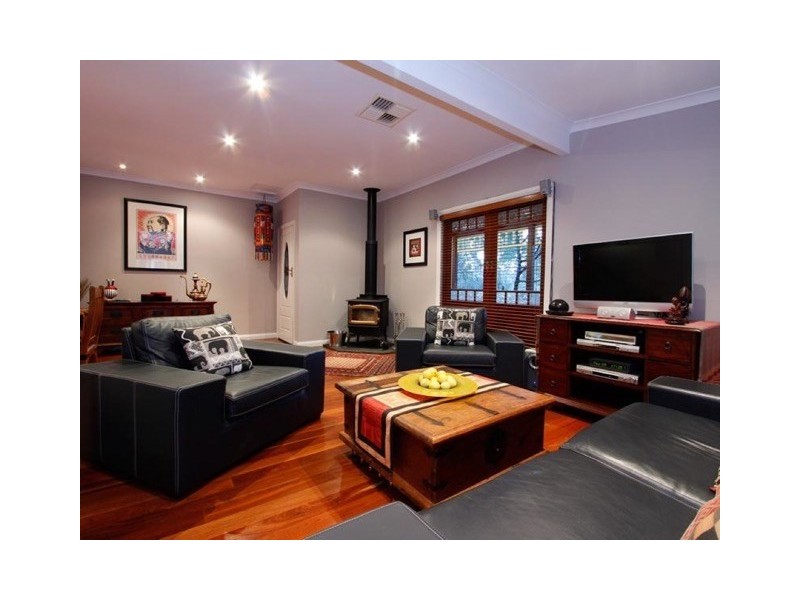 10 Tennyson Street, Gooseberry Hill WA 6076