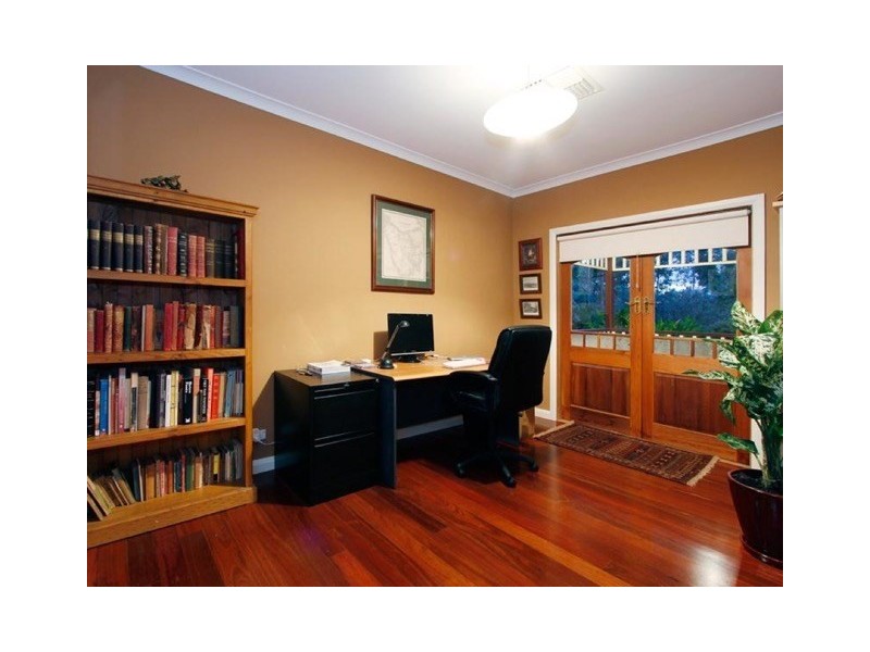 10 Tennyson Street, Gooseberry Hill WA 6076