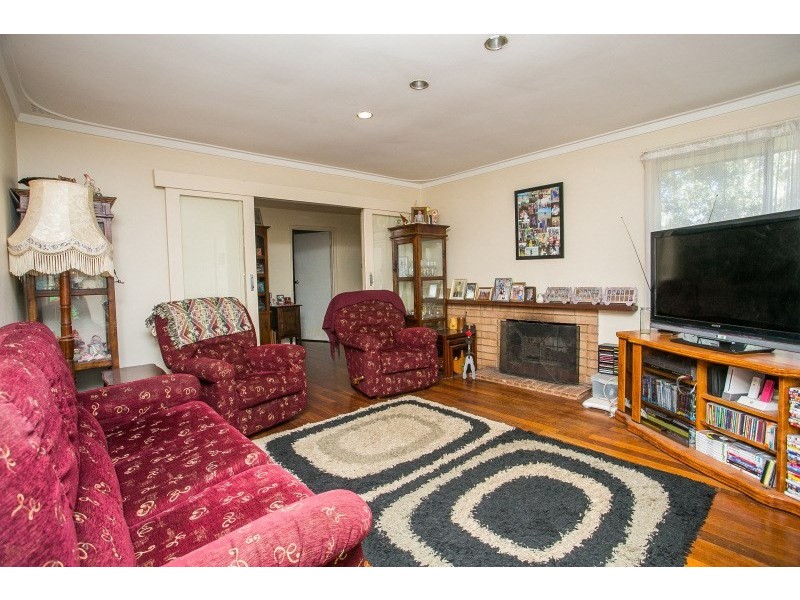 14 Traylen Road, Kalamunda WA 6076