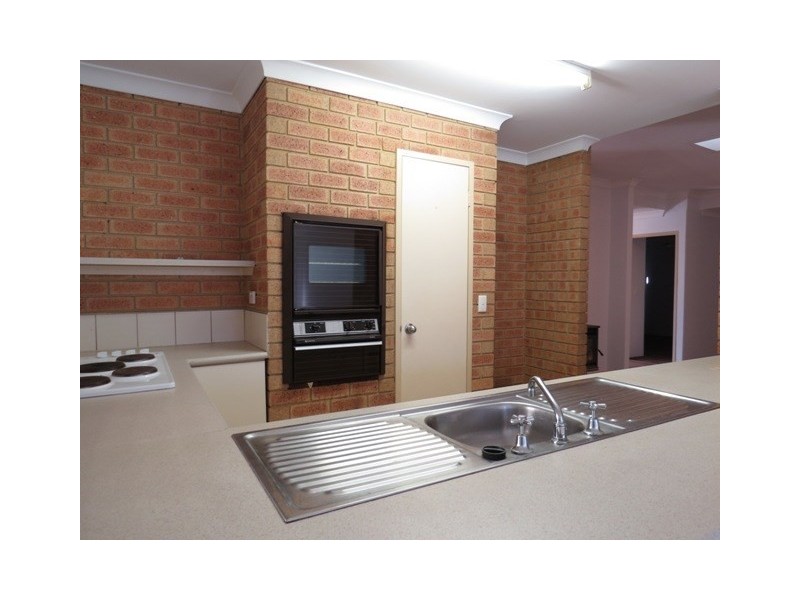 48 Sorensen Road, High Wycombe WA 6057