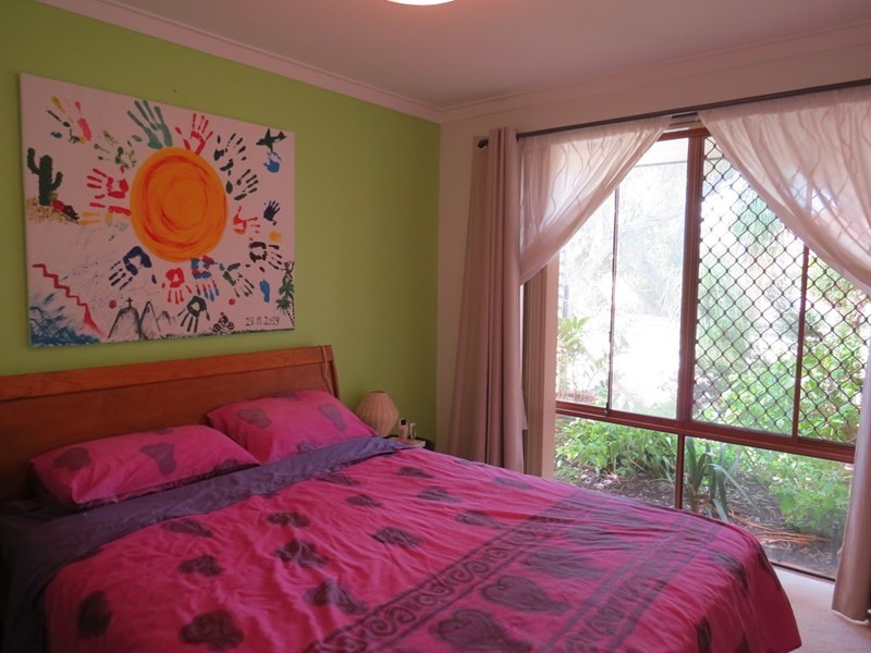 8/16 Leiden Place, Forrestfield WA 6058