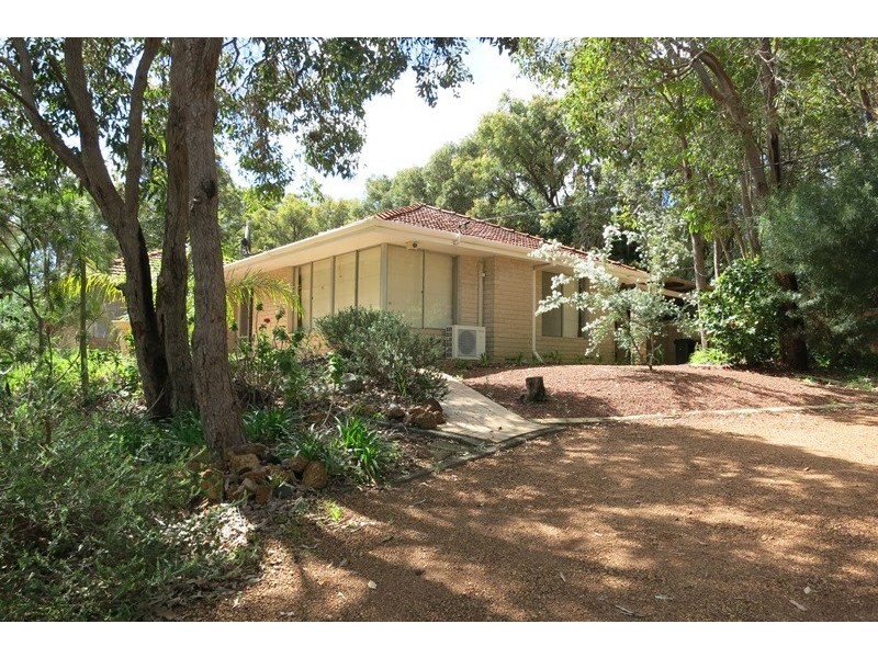 25 Trafalgar Road, Lesmurdie WA 6076