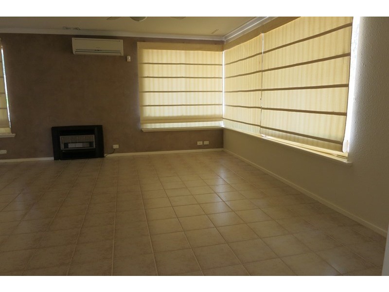 25 Trafalgar Road, Lesmurdie WA 6076