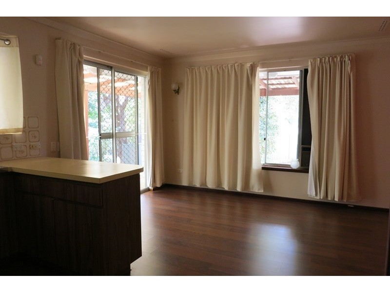 25 Trafalgar Road, Lesmurdie WA 6076